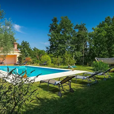 Holiday home Chantilly